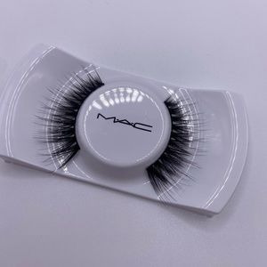 MAC Cosmetics | Lashes in 75
